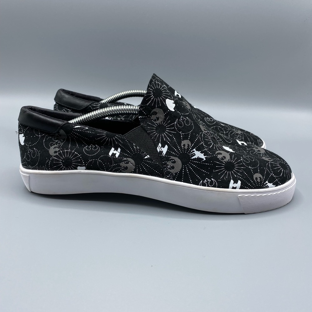 Star Wars Womens Shoes Slip On Loafers Size 8W Black White